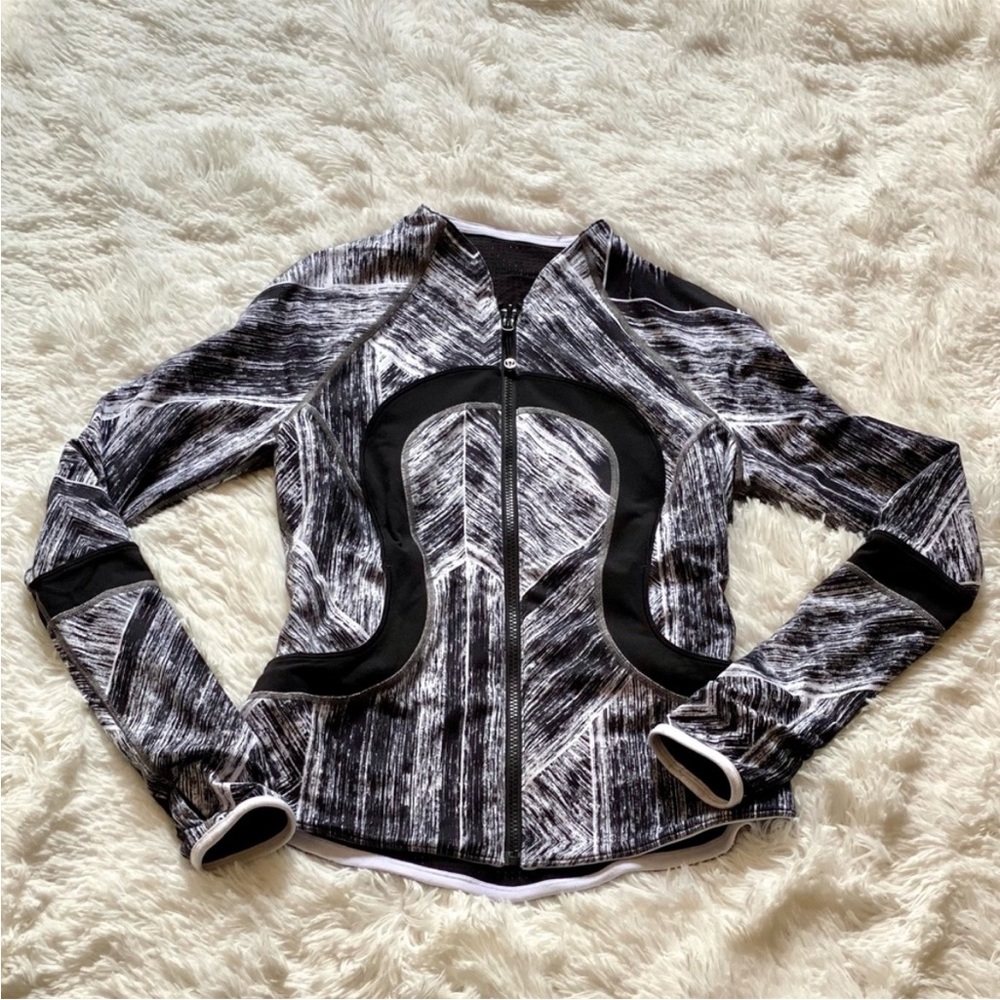 Lululemon jacket, reversible, size 6